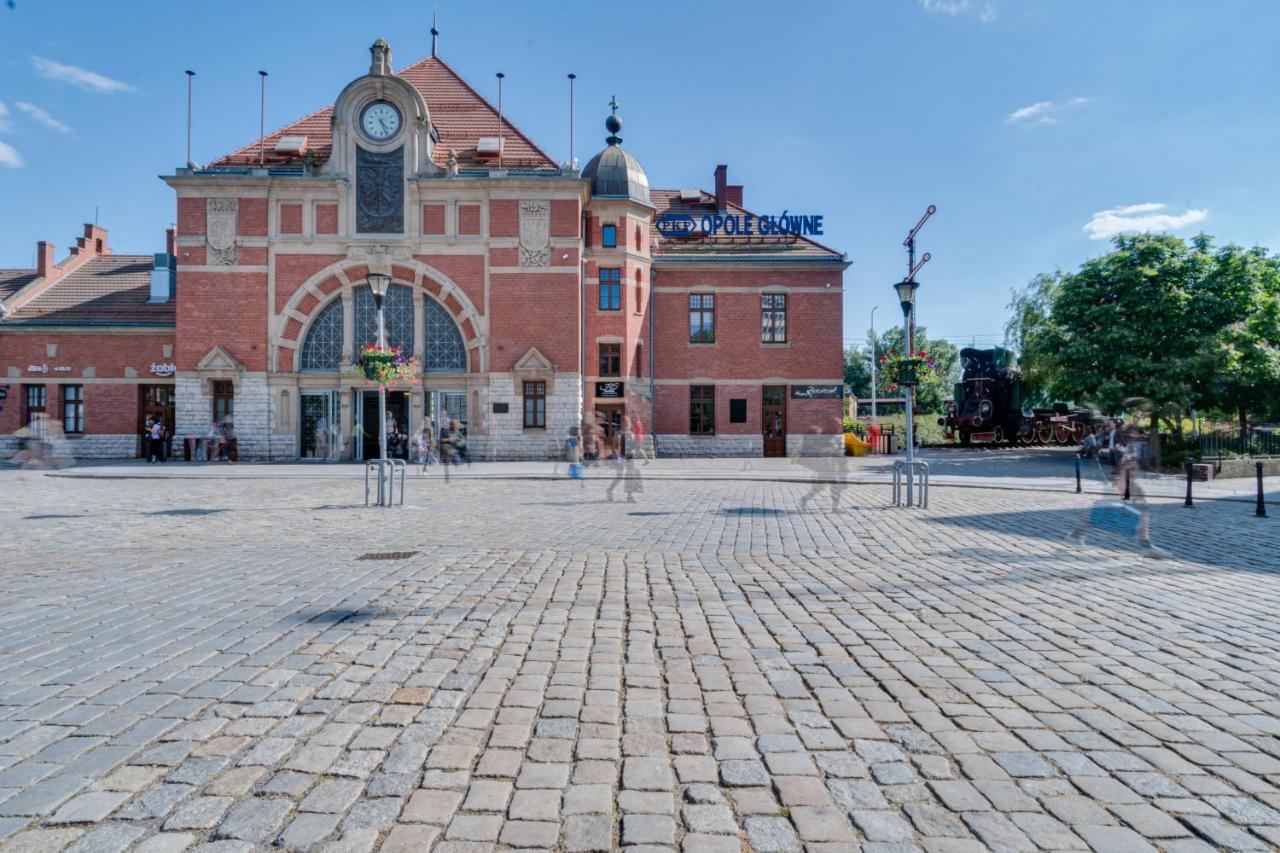 Hostel Opole Główne Exterior foto